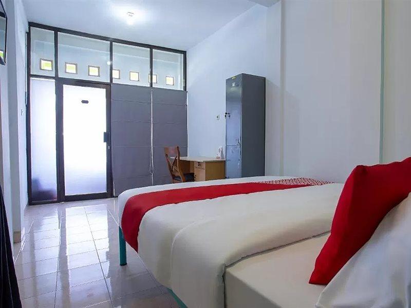 Halona Residence Near Pakuwon Mall Jogja Kejayan Экстерьер фото
